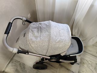 Carro bebe marca mamás y papás modelo O'carro