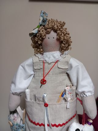 Muñeca tilda ,la costurera