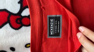 Camiseta roja McKenzie