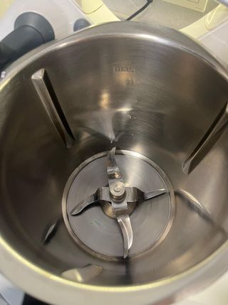 Thermomix TM5 en muy buen estado y sus accesorios