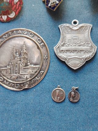 17 medallas Religiosas Variadas