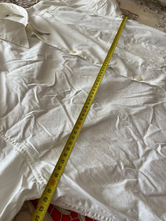 Camisa lisa de traje de Adolfo Dominguez