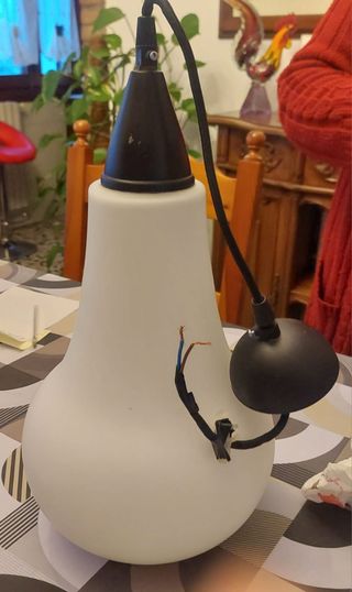 Lampadario bianco in vetro