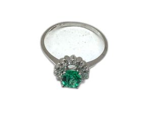 anillo oro 18k con piedra con circonita
