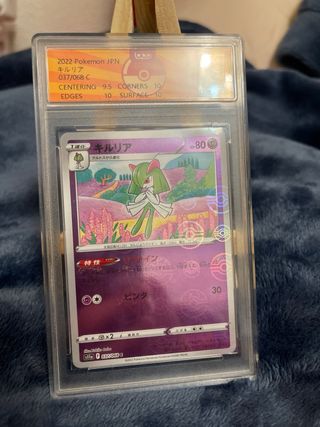 Pack Pokemon TCG Ralts y Kirlia pokeball OCD 10