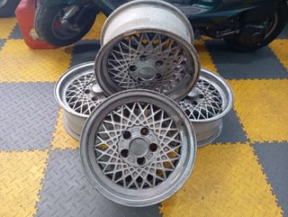 Llanta Mercedes clasicas 15 pulgadas
