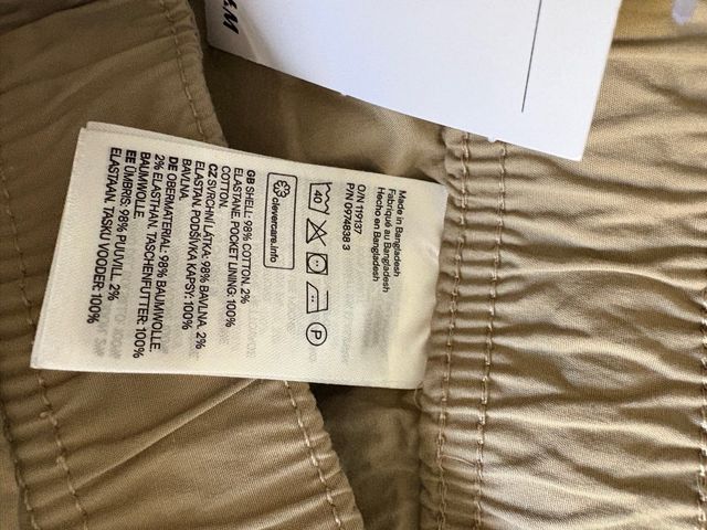 Pantaloni estivi beige uomo