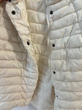 Chaqueta sin usar blanca