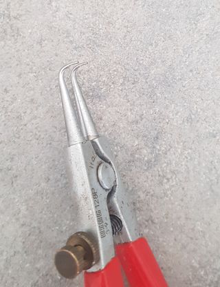 Pinza per anelli Usag 128P