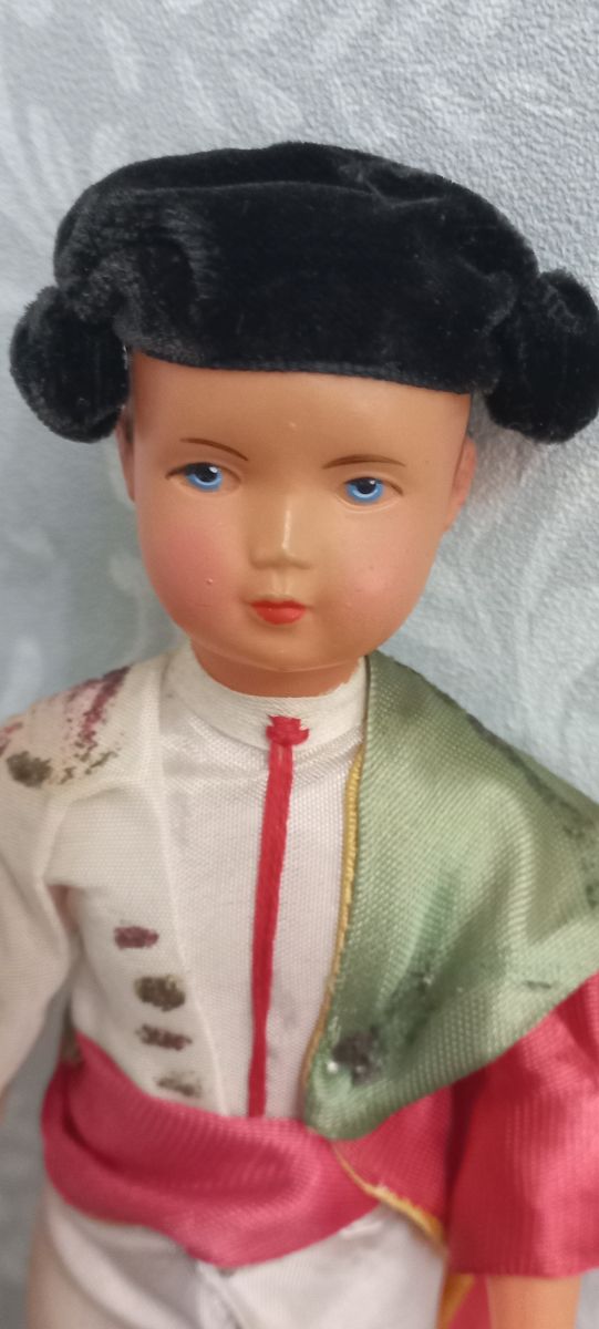 Muñecos toreros y toro vintage