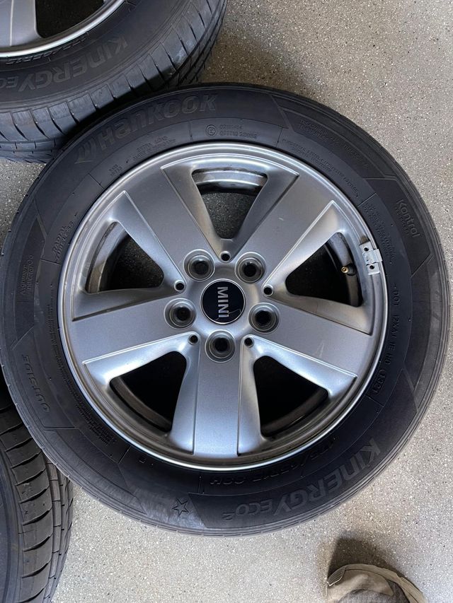 Llantas Originales Mini 175 / 65 R 15" 