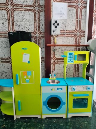 Cocinita de madera