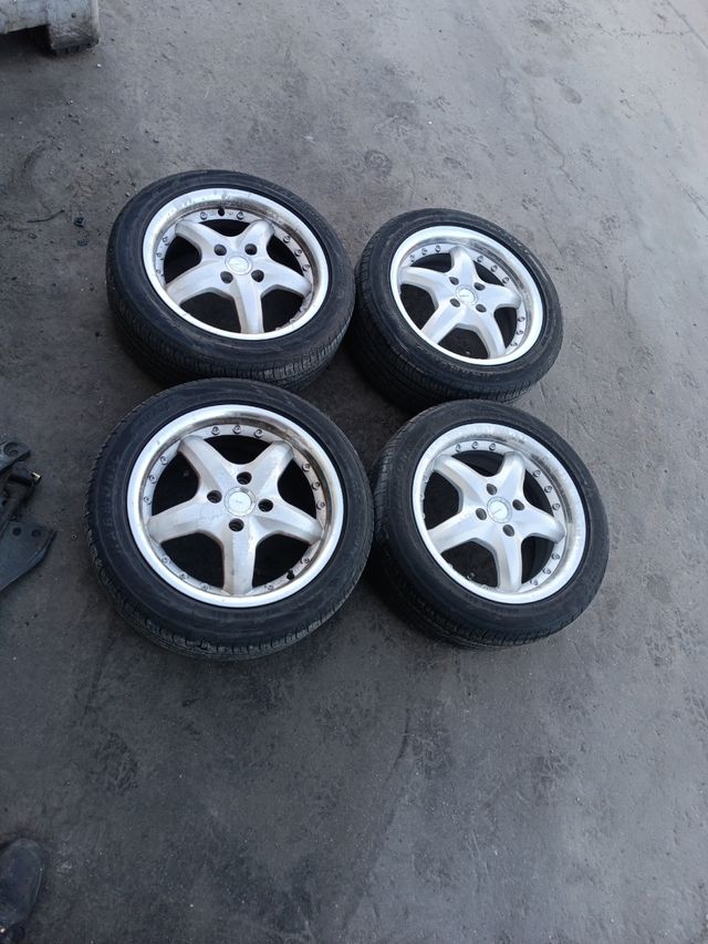 Llantas con Garganta