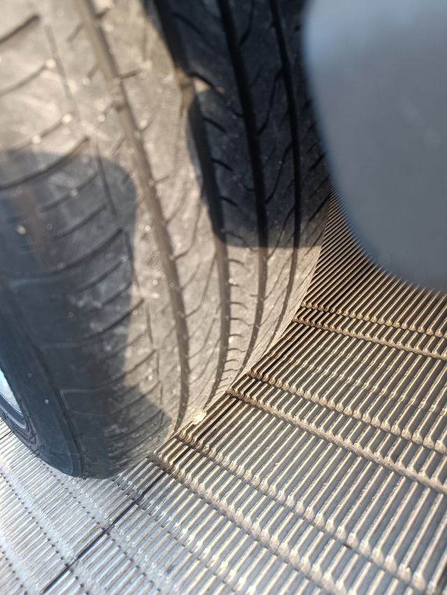 Llantas con Garganta