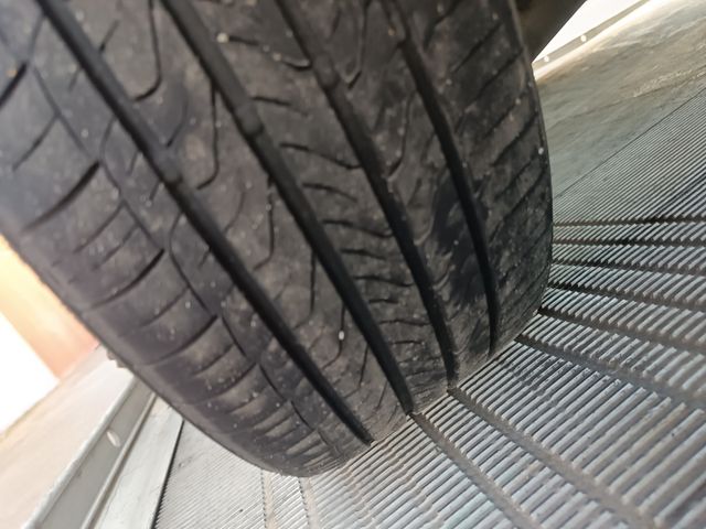 Llantas con Garganta