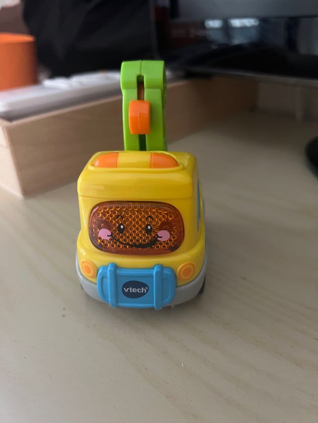 Coche Grúa tut tut bólido Vtech