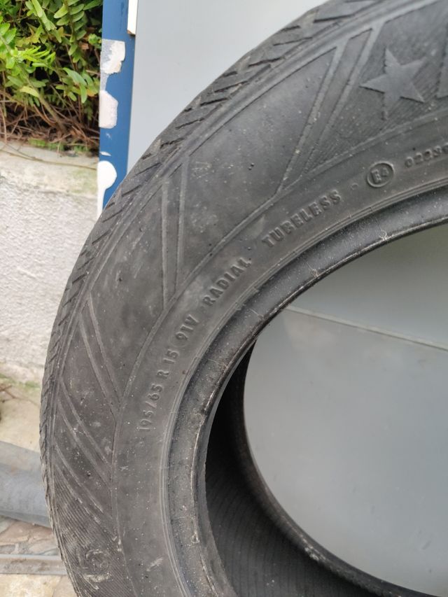 Pneumatico 195-65R15 91V