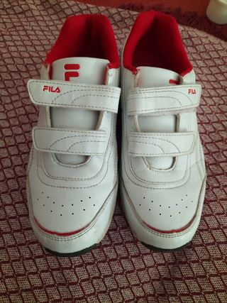 Zapatillas Fila niño - rojas y blancas - talla 38