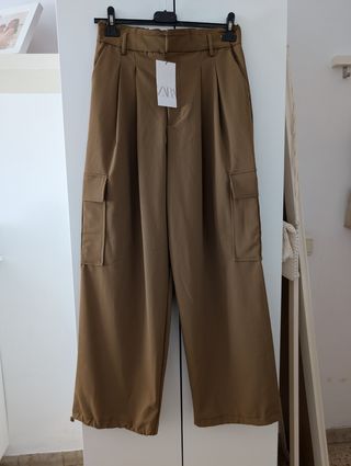 Pantalón cargo Zara nuevo
