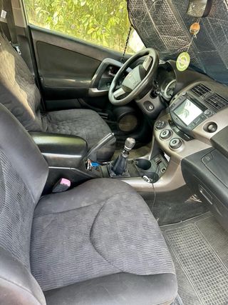 Toyota RAV4 2010