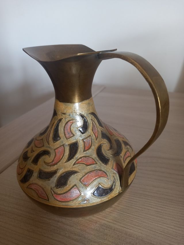 Jarra y bombonera metal dorado