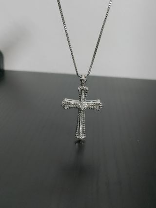 Collana elegante donna con croce