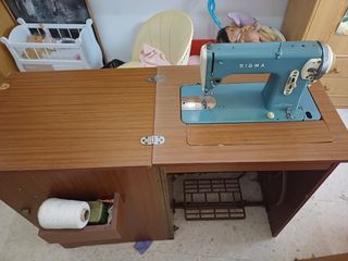 Maquina de coser antigua