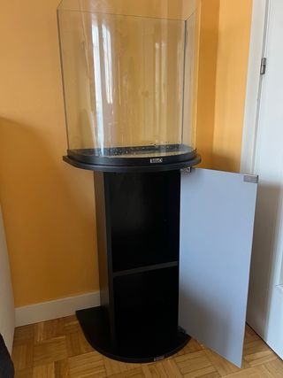 Acuario curvo 60L c/mueble
