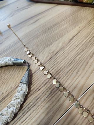 Set de 11 piezas, collares, brazalete, colgantes.