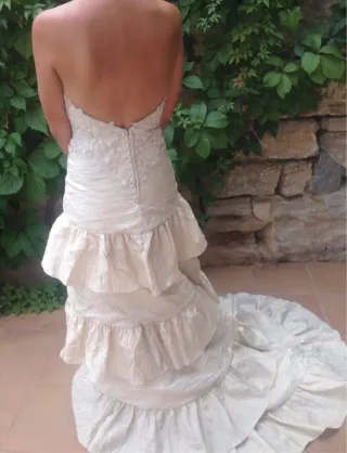 VESTIDO DE NOVIA (MUESTRARIO)