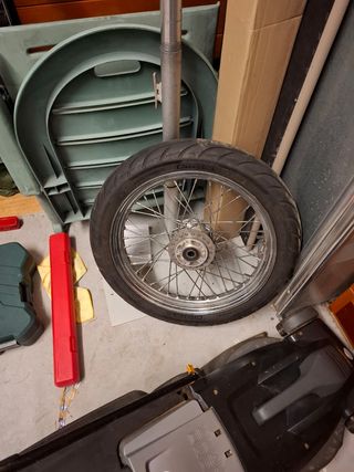 Llanta radios Harley Davidson Sportster nueva