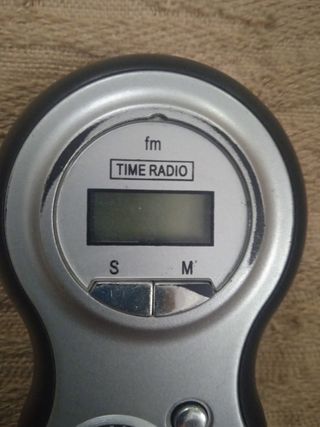 RADIO/TRANSISTOR DE BOLSILLO CON BRÚJULA,LINTERNA