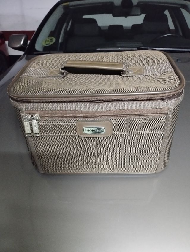 Neceser MONSAC Marrón