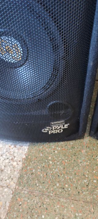 Altavoces PYLE PRO negros