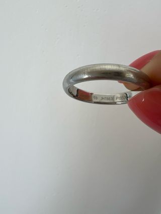 Anillo Cartier platino talla 59
