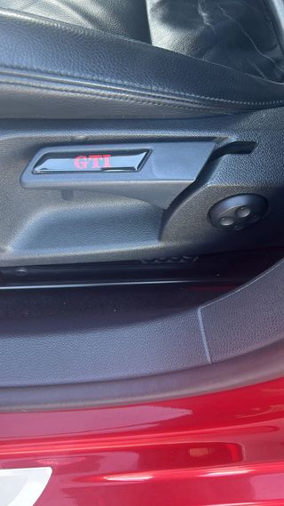 Volkswagen Golf 2010 GTI