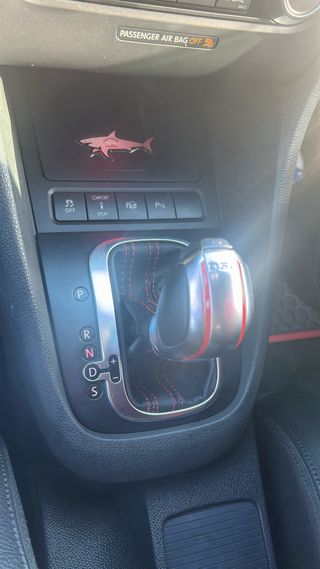 Volkswagen Golf 2010 GTI