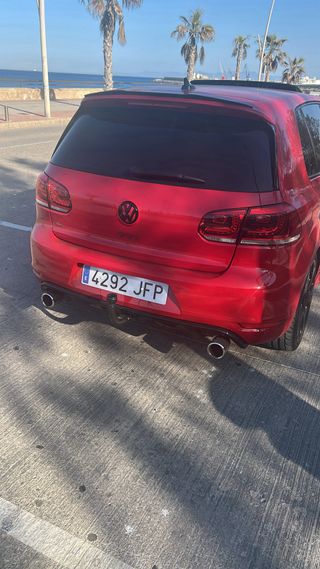 Volkswagen Golf 2010 GTI