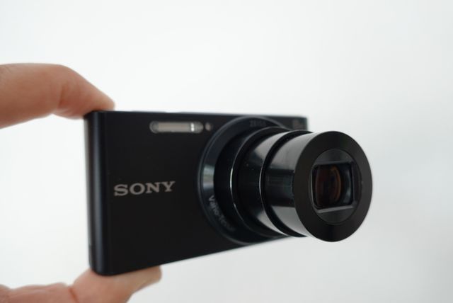 Cámara Sony DSC-W830 COMPLETA