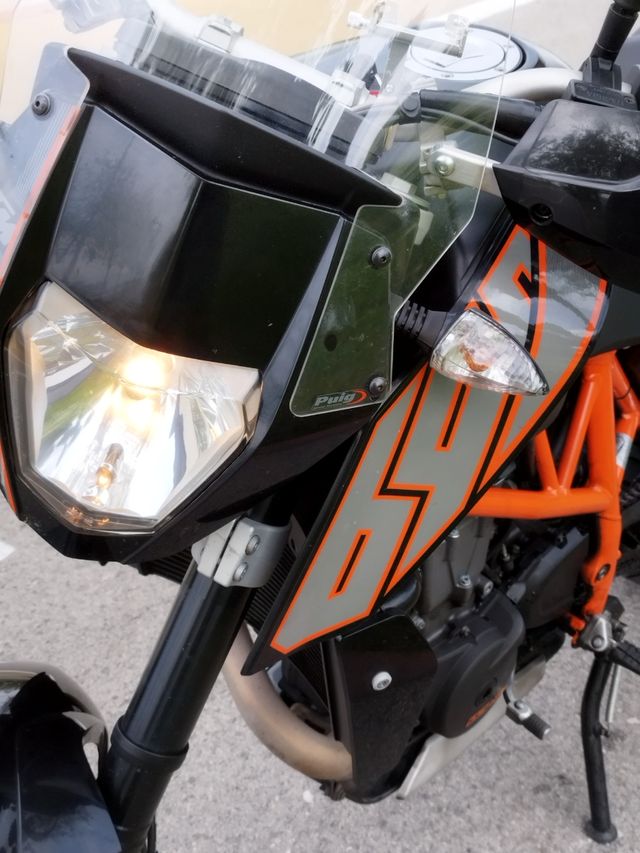 KTM Duke 690