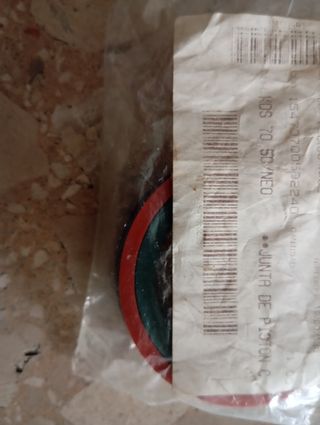 Reten botellas hidráulicas donde efecto