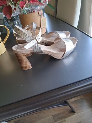 Sandalias piel Botticelli 39