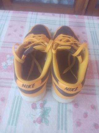 Nike Dunk Low - Scarpe gialle e nere