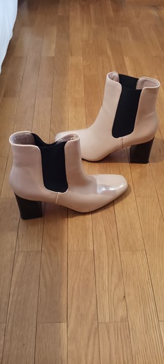 Botines  rosas Sfera