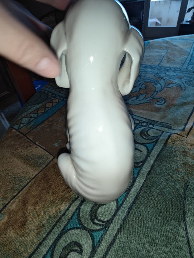 Figura perrito porcelana blanca