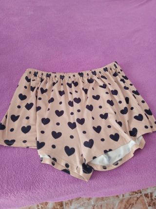Pantalones pijama cortos beige y negros