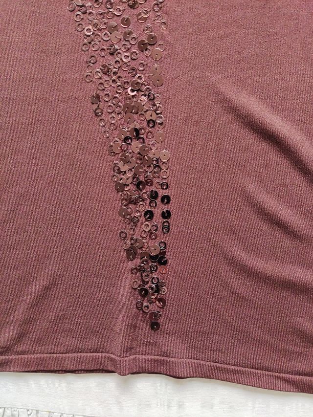 Top sin mangas marrón con lentejuelas