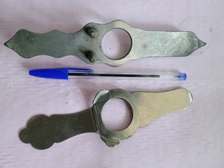 2 Tagliauova vintage in metallo