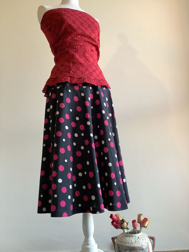 Completo gonna & top pois rosso-nero tg 44