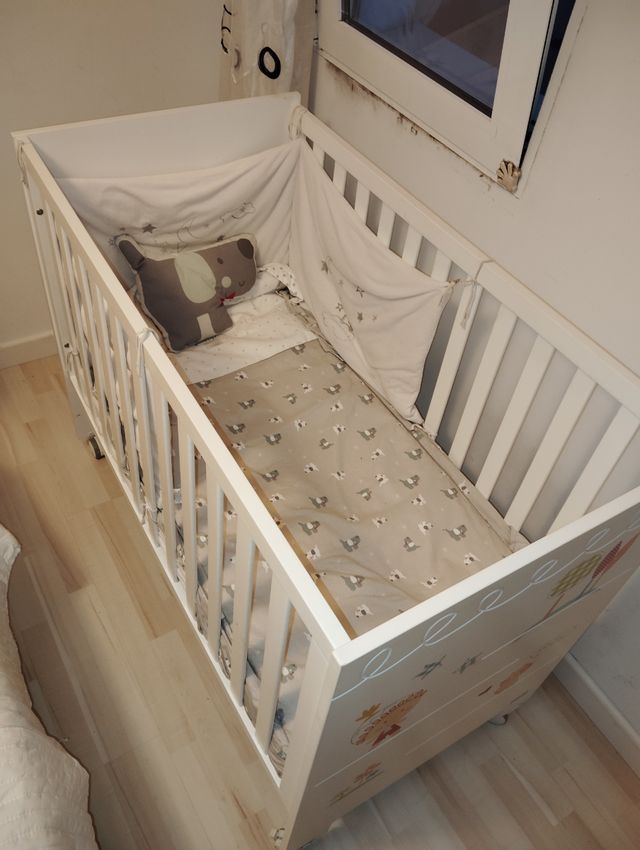 Cuna bebé - Blanca con ruedas